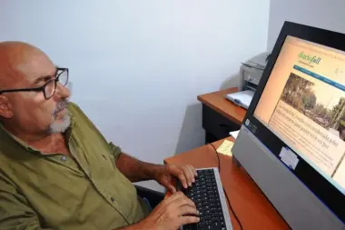 "Pico" Sanzone: "El periodismo de hoy ya no cubre nada, las redacciones se volvieron quirófanos"