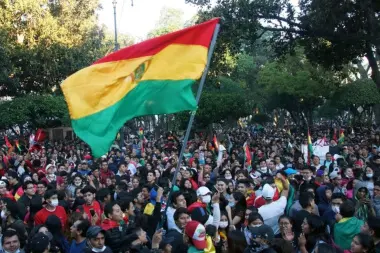 "El pueblo boliviano necesita cambios urgentes y la clase política no está a la altura"