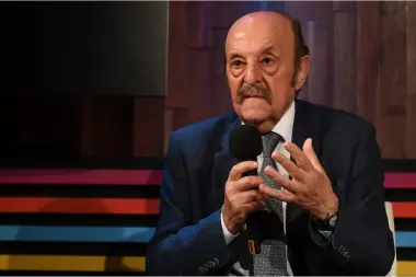 Julio Bárbaro: “Milei muestra una perversión ideológica con su obsesión por el equilibrio fiscal”