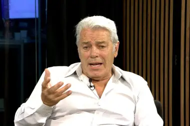 Silvestre: "Soy un dinosaurio de la música, pero sigo creando y cantando"