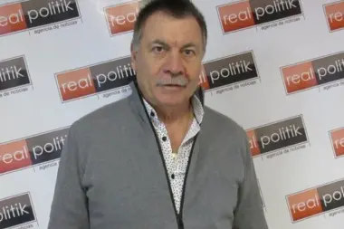 “Milei es un fenómeno de la clase media, que lo puso en el poder y también lo puede sacar”