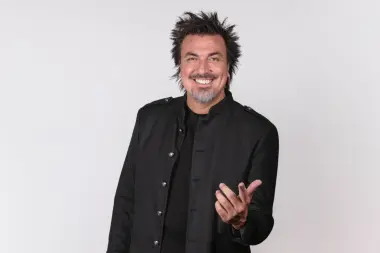 Joe Fernández: “La astrología es un idioma que te permite divertirte y pasarla bien”