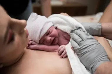 "El puerperio es un momento esencial para la mujer y el bebé"
