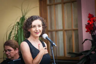 Elke Aymonino: "Isa Kremer fue una figura de vanguardia que hoy renace en el teatro"