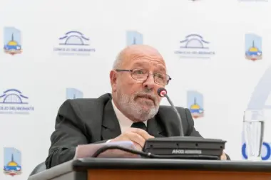 Omar Lattanzio: "En Comodoro Rivadavia se aceptan sobres"