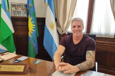 Facundo Diz, intendente de Navarro: "Hoy el 95 por ciento de la gente viene a pedir ayuda"