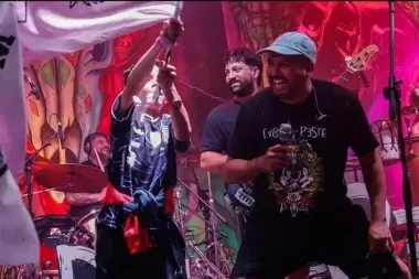 Cabra da Peste hizo temblar La Plata con una noche de rock, pogo y emoción