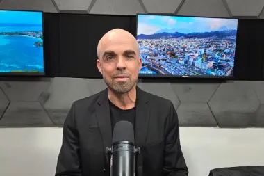 RinoMonitor: “La gente termina generando joroba” por las malas posturas frente a las pantallas